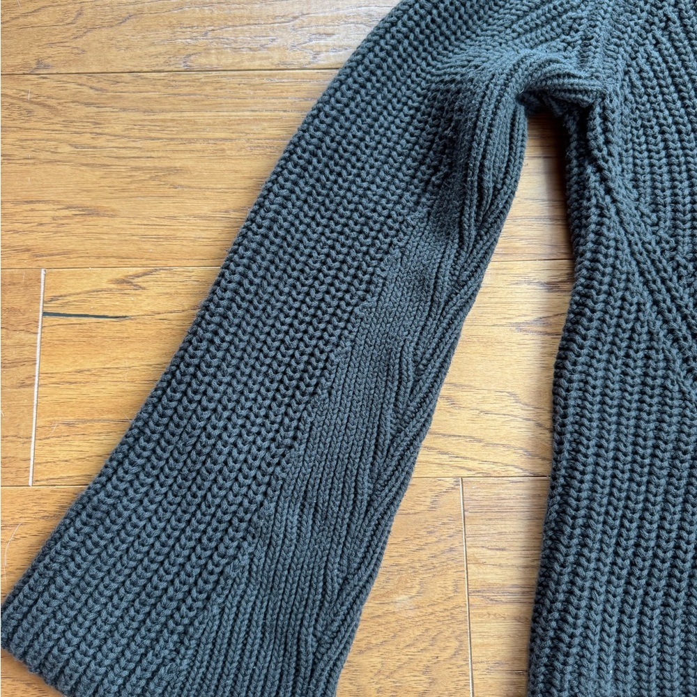 525 America Chunky Turtleneck Sweater - Picture 3 of 8